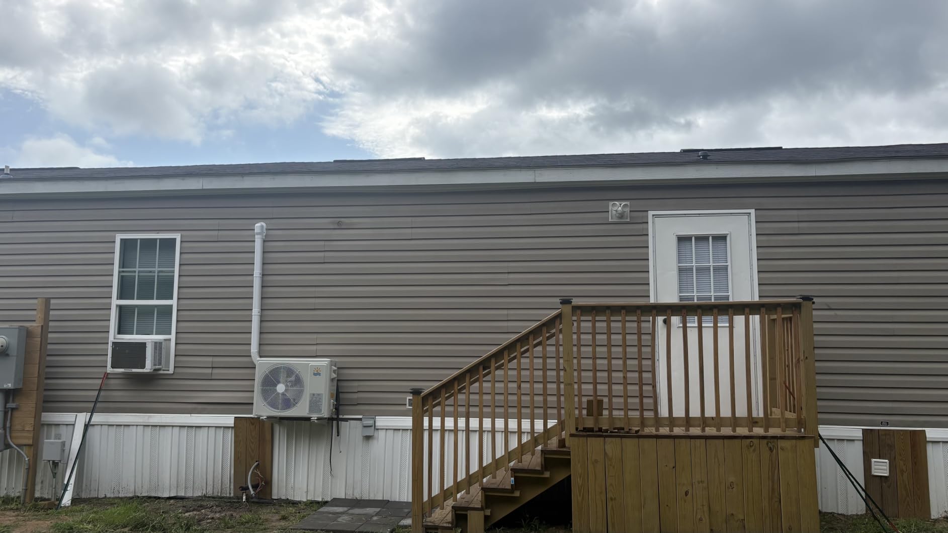 Rellytech Mini Split AC/Heating System 18000 BTU Heat Pump, 21 SEER2 230V customer photo 1
