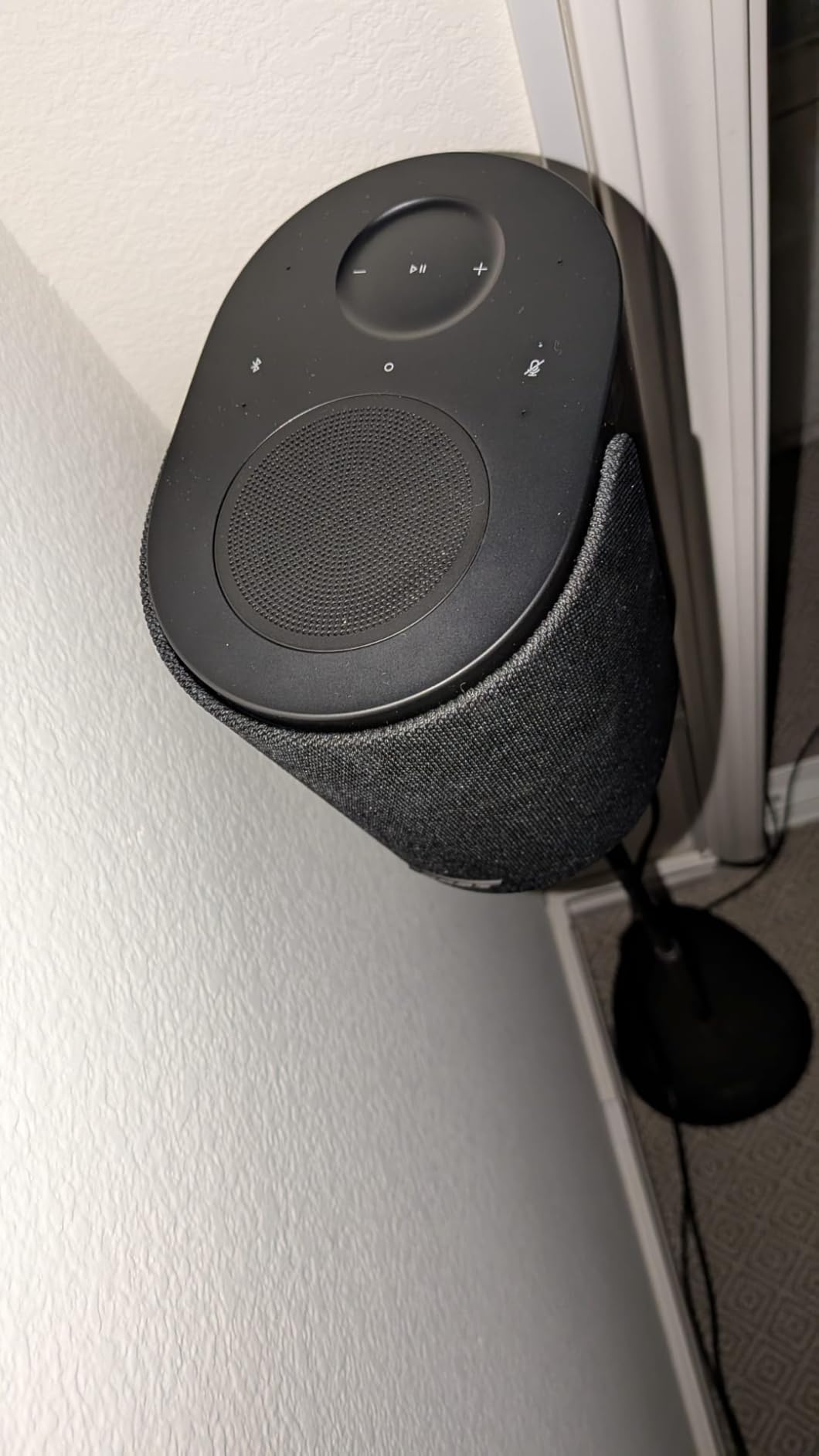 Bose New Lifestyle Ultra Speaker, Wireless Home Speaker, TrueSpatial Audio, CleanBass, AirPlay & Google Cast, Black customer photo 1
