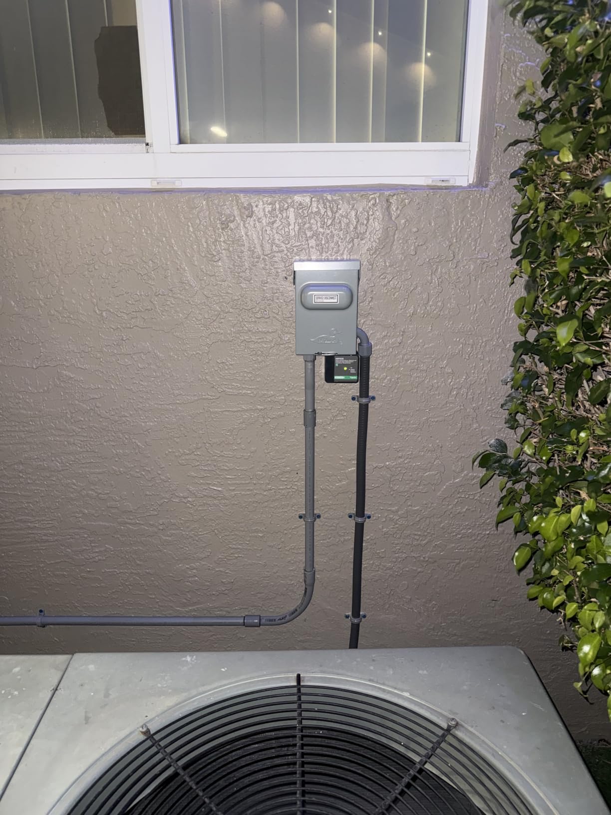 Albott 12,000 BTU Mini Split Air Conditioner and Heater SEER2 18, 115V customer photo 1