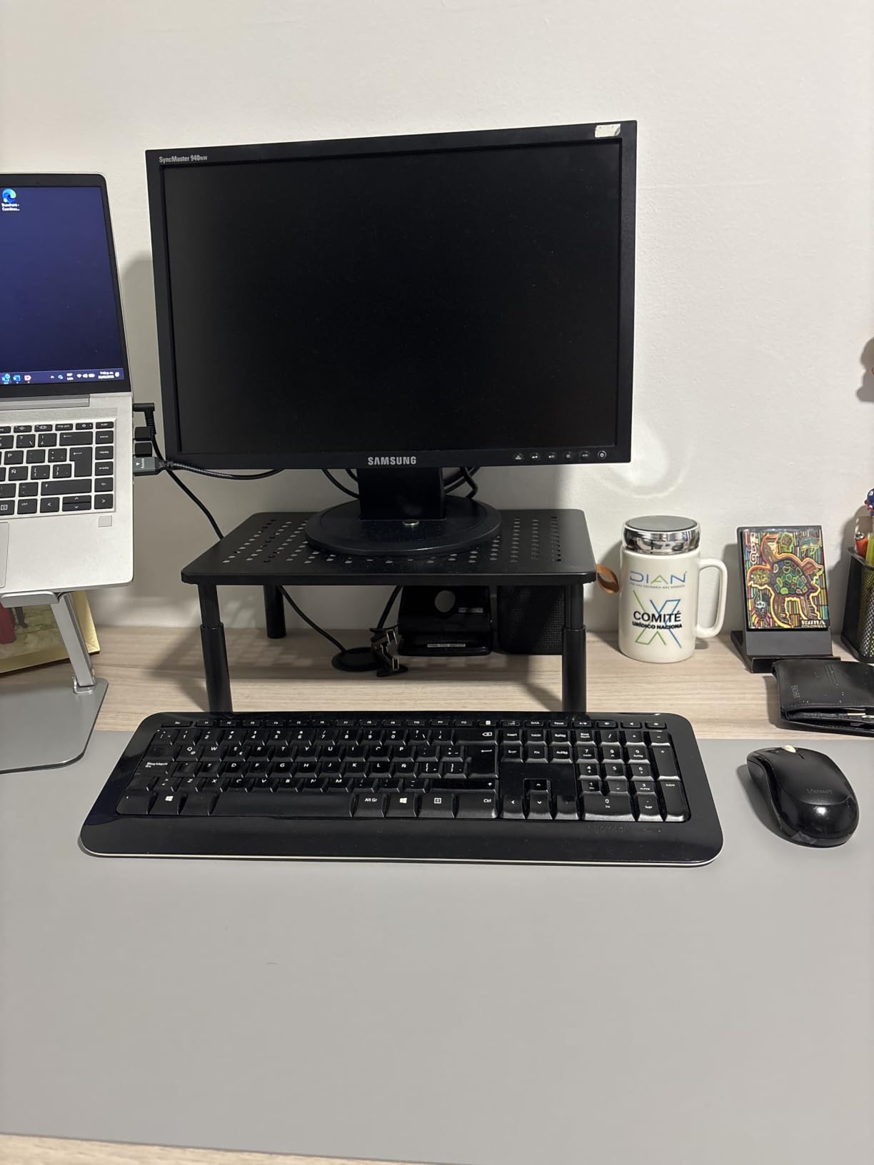 WALI Extra Long Wooden Dual Monitor Stand Riser with 2 Slots, up to 22lbs customer photo 1