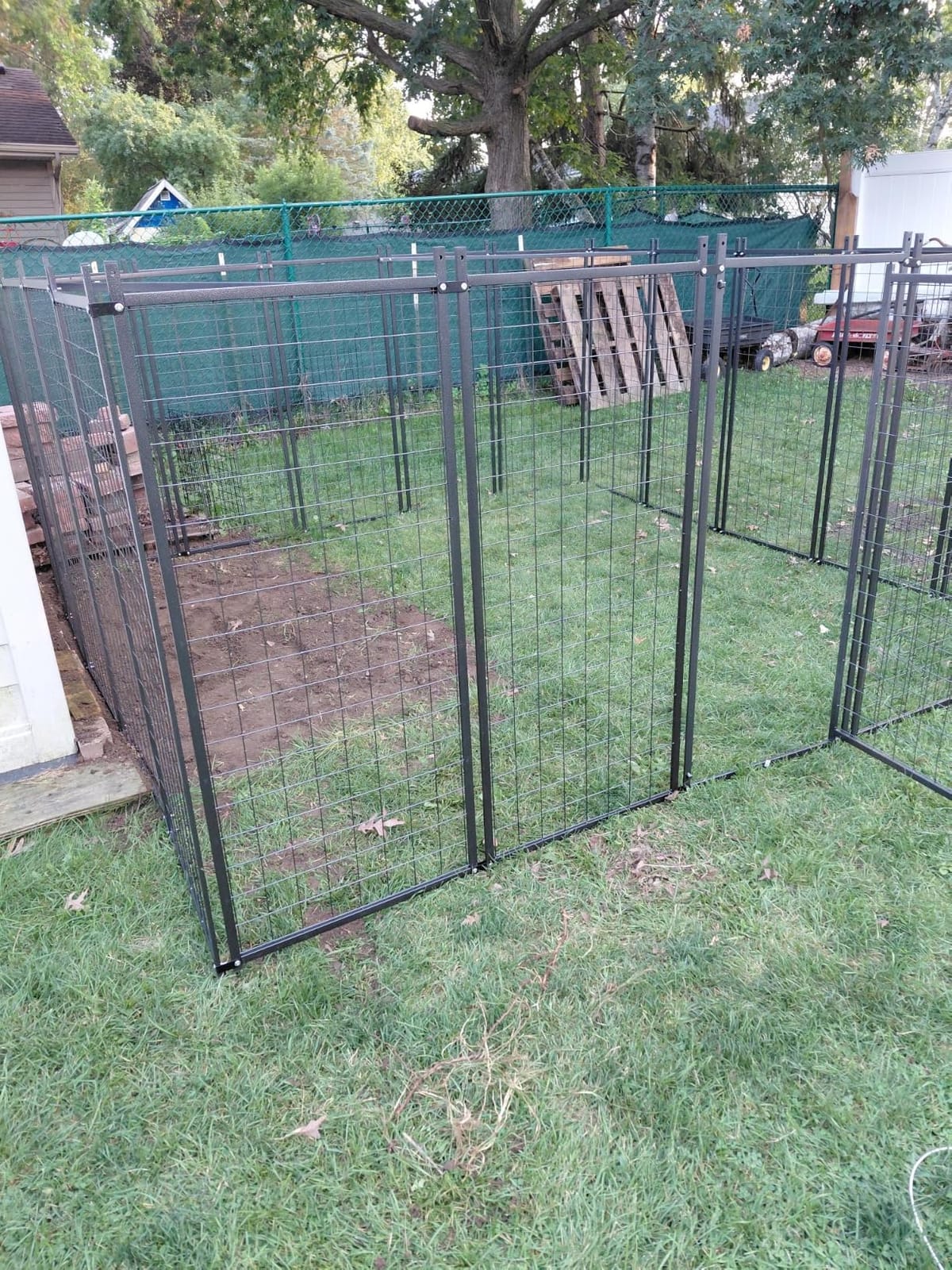 10x10 ft Outdoor Dog Kennel, Heavy Duty Dog Pens for Large Dogs | Heavy Duty & Easy Assembly & Rust Resistant & Waterproof Roof & Galvanized & Welded Wire & Durable & Dual Lock & w/ manual customer photo 1
