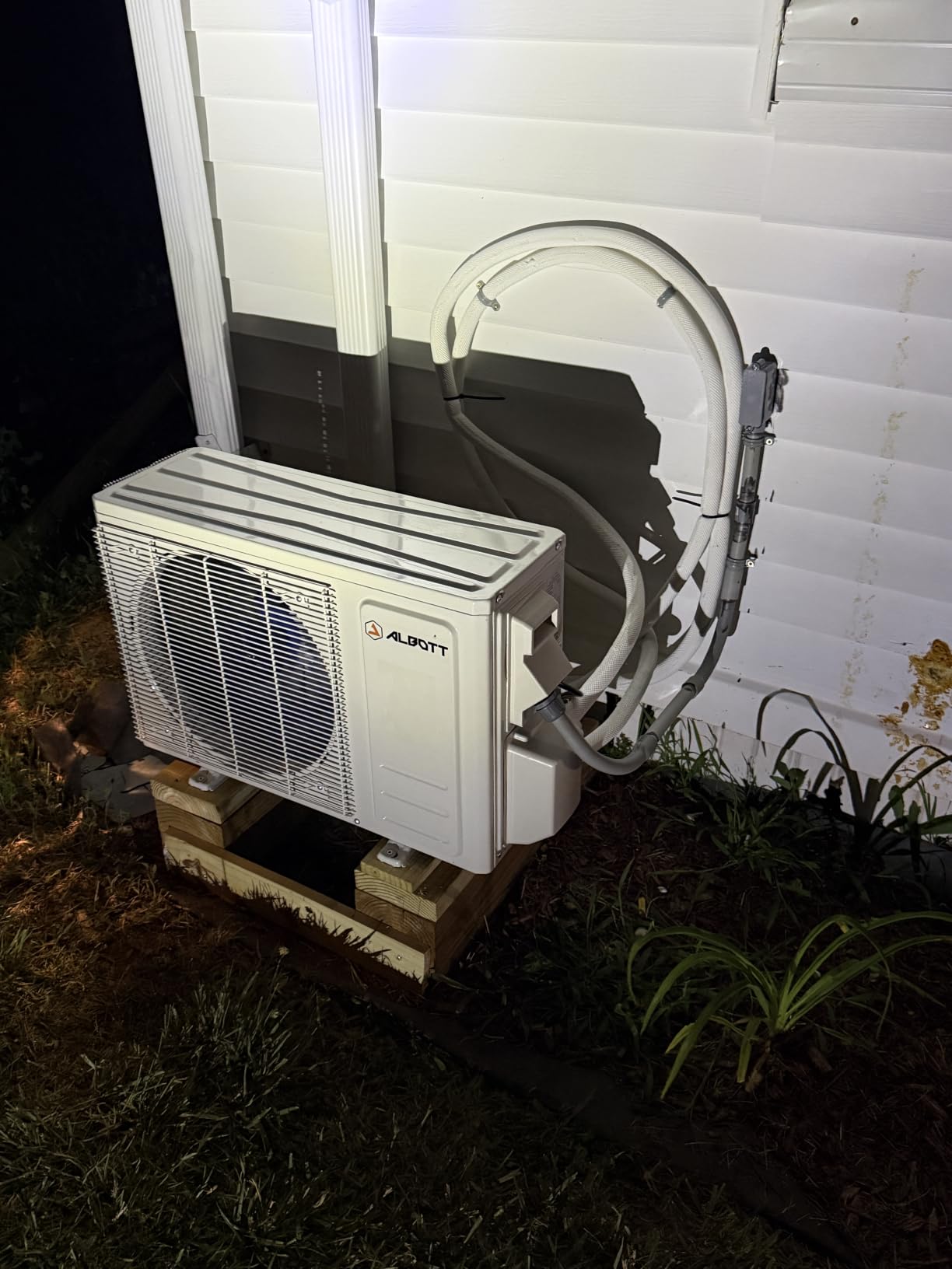 Albott Easy DIY Series 12,000 BTU 115V Mini Split AC & Heat Pump, 18 SEER2 customer photo 2