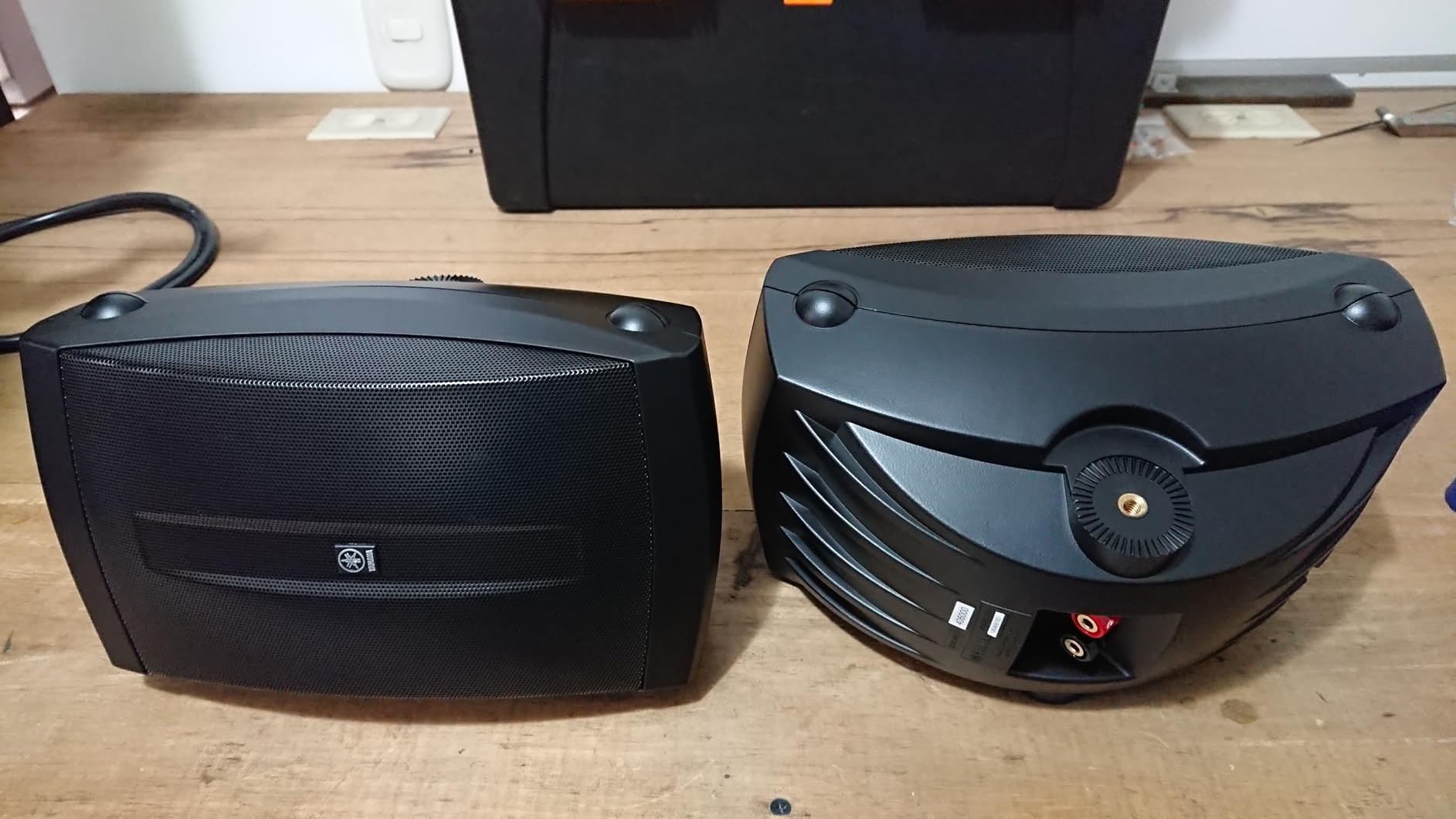 YAMAHA NS-AW150BL 2-Way Indoor/Outdoor Speakers (Pair, Black) - Wired customer photo 2