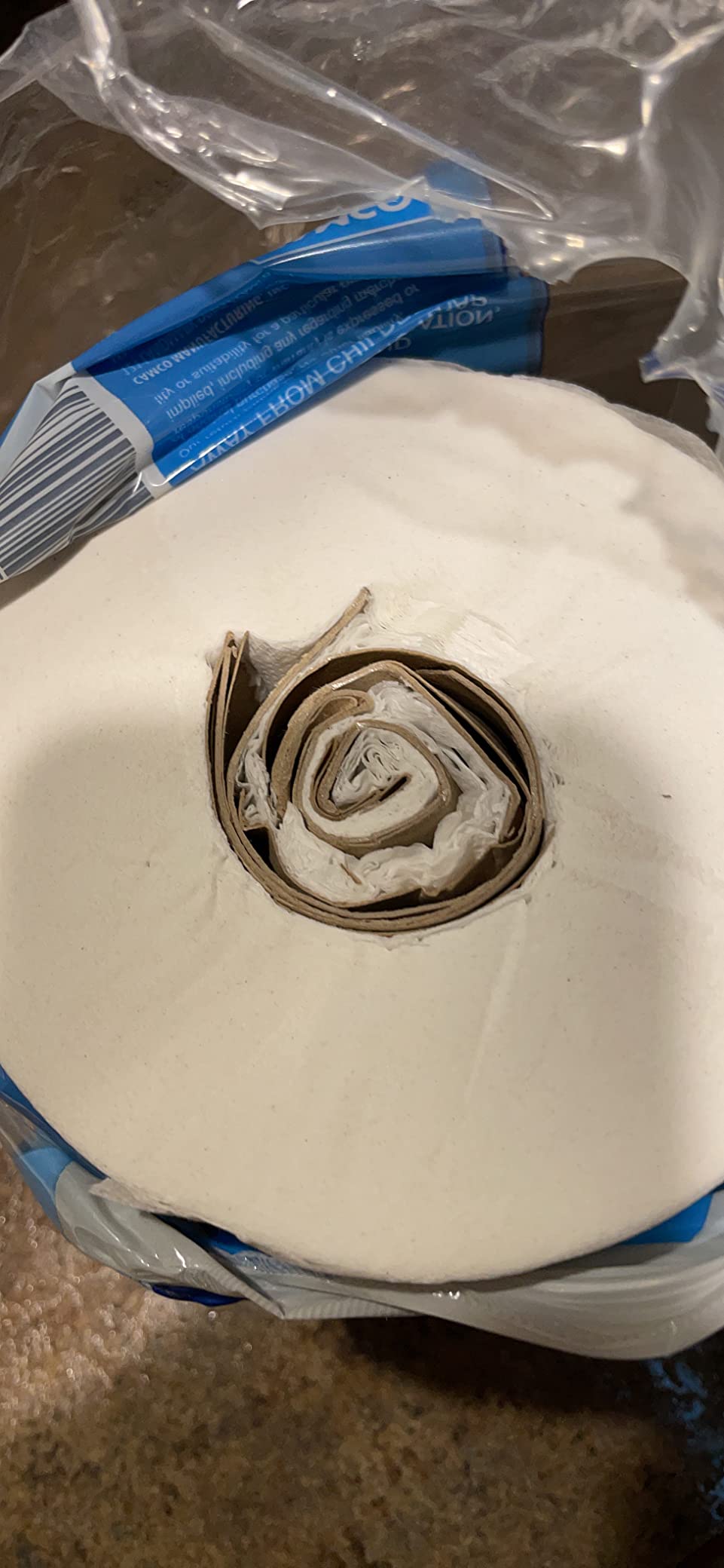 Camco Marine & RV Toilet Paper — 2-Ply — Septic Safe — Dissolves Fast — Dye & Fragrance Free — 4-Rolls (500 Sheets Per Roll) (40274) customer photo 2
