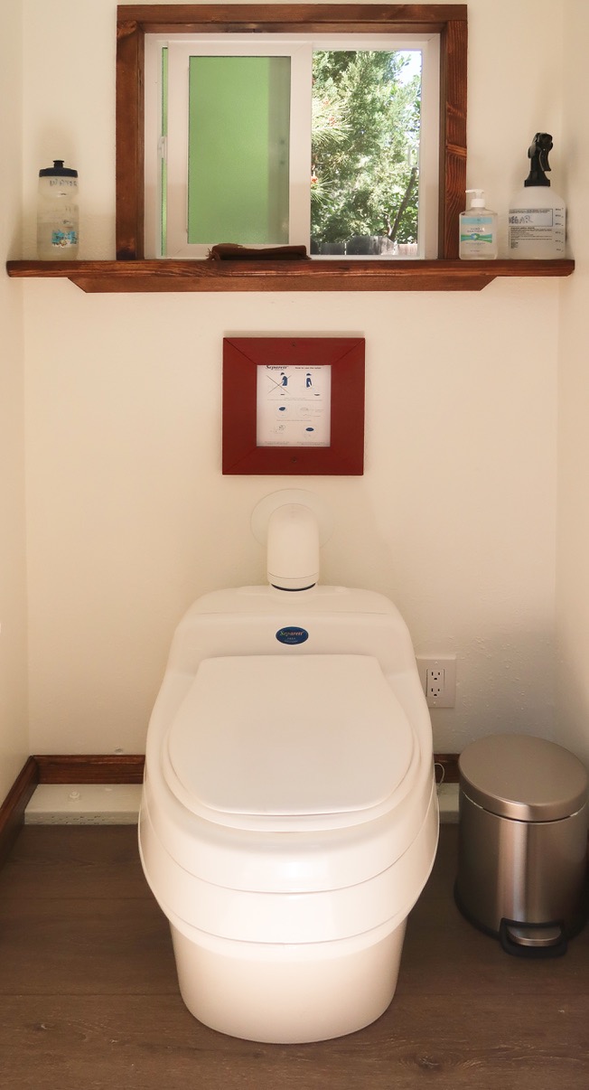 Separett Villa Urine-Separating Compost Toilet customer photo 1