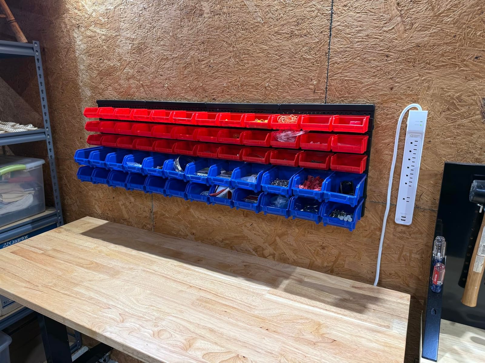 MaxWorks 80695 Bench/Table Top 15-Bin Parts Rack customer photo 1