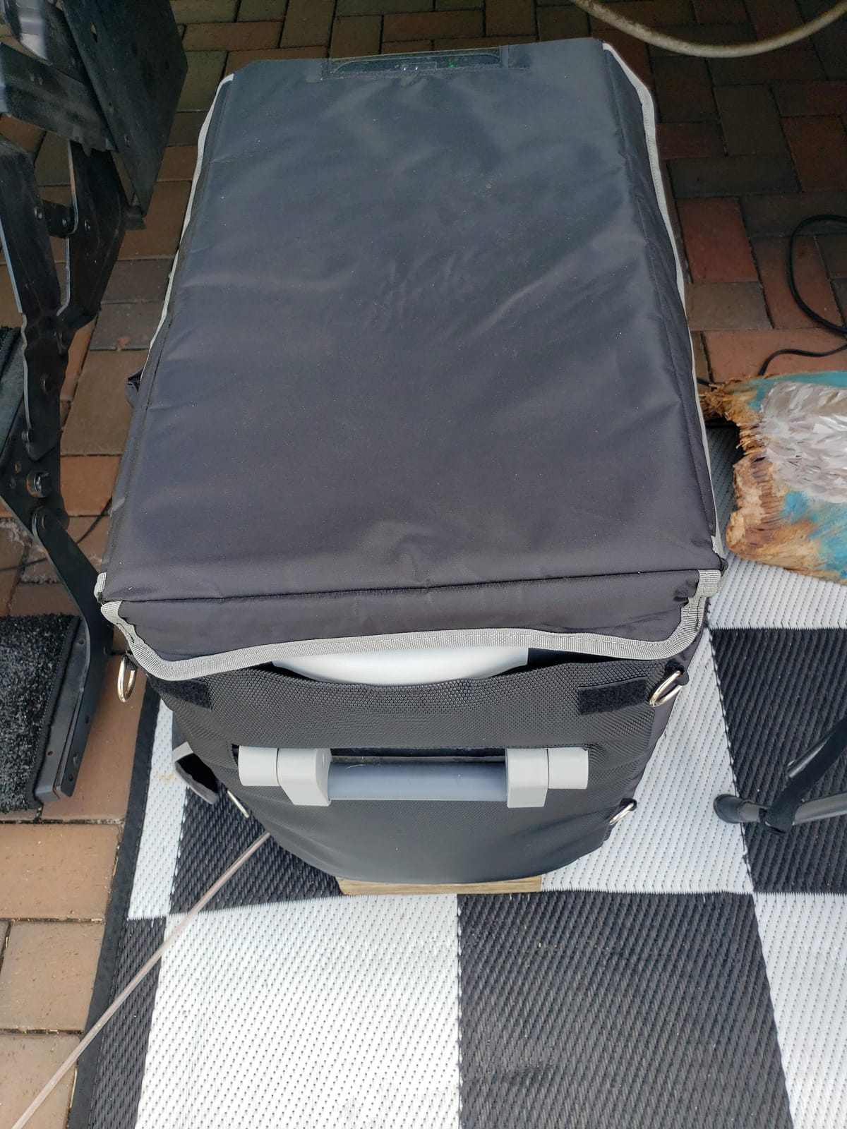 BougeRV 53 Quart Insulated Protective Cover, 12 Volt Portable Refrigerator Cover, Car Freezer Cover (Refrigerator NOT Included) customer photo 2
