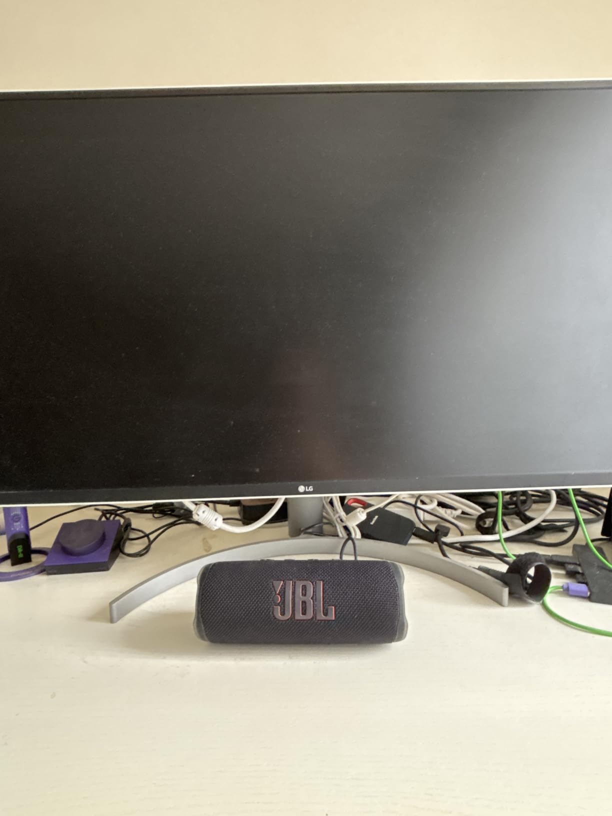 JBL Flip 6 - Portable Waterproof Speaker - Blue customer photo 1
