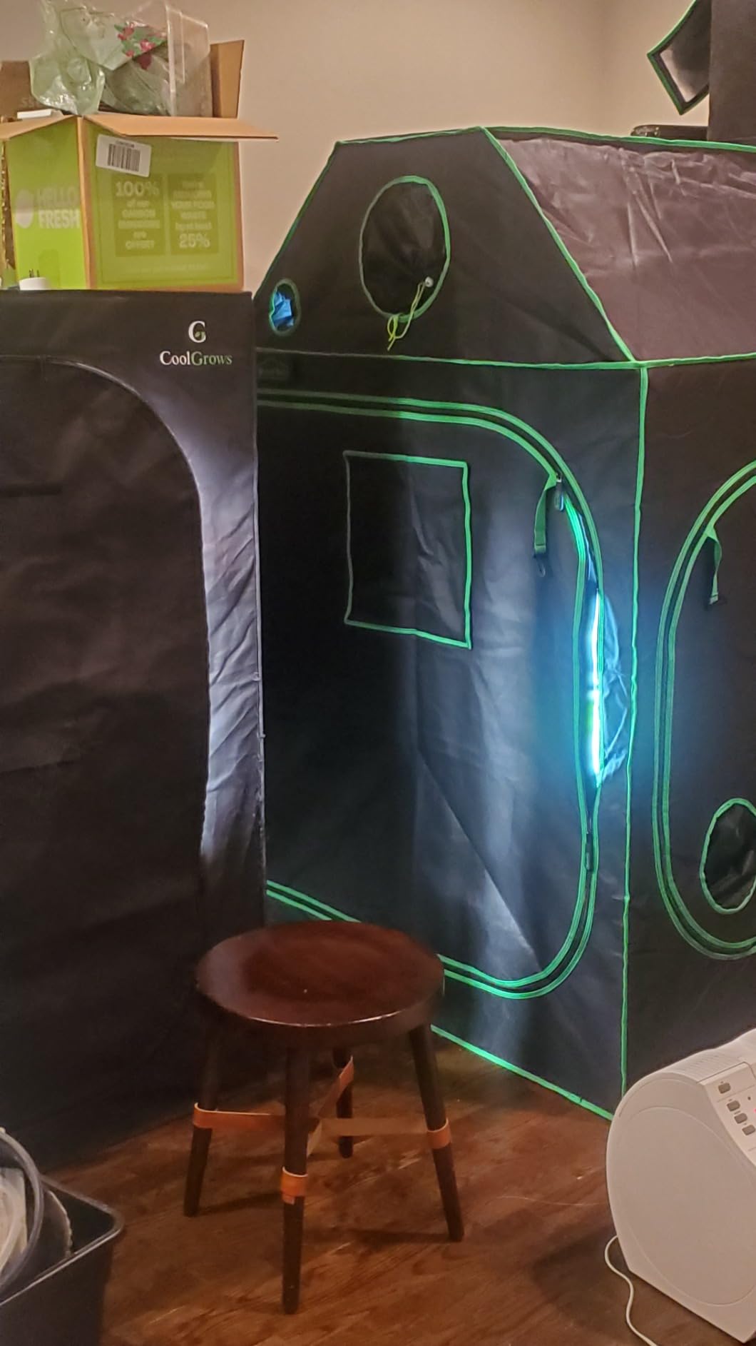 3x3 Green Hut Grow Tent 32