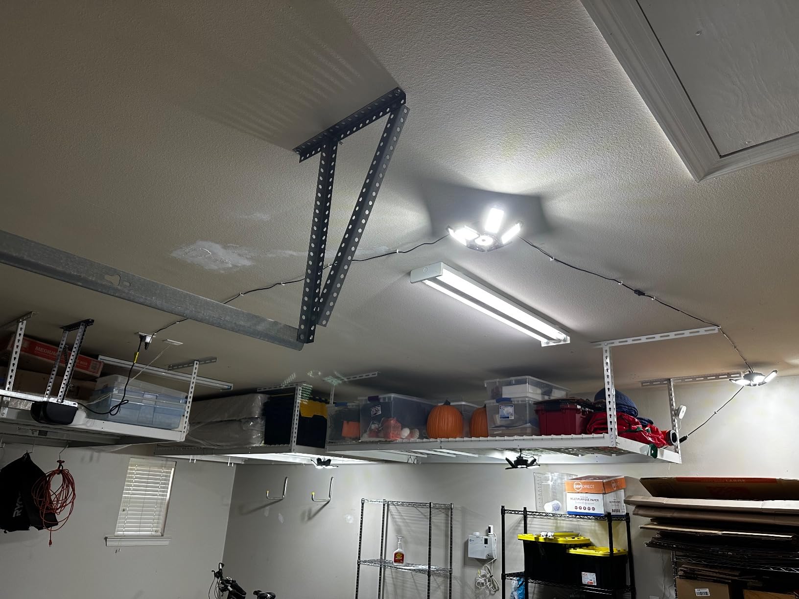 SEOBIOG 2 Pack Plug in Garage Light, 20000LM Shop Light Bay Lighting 6500K customer photo 2