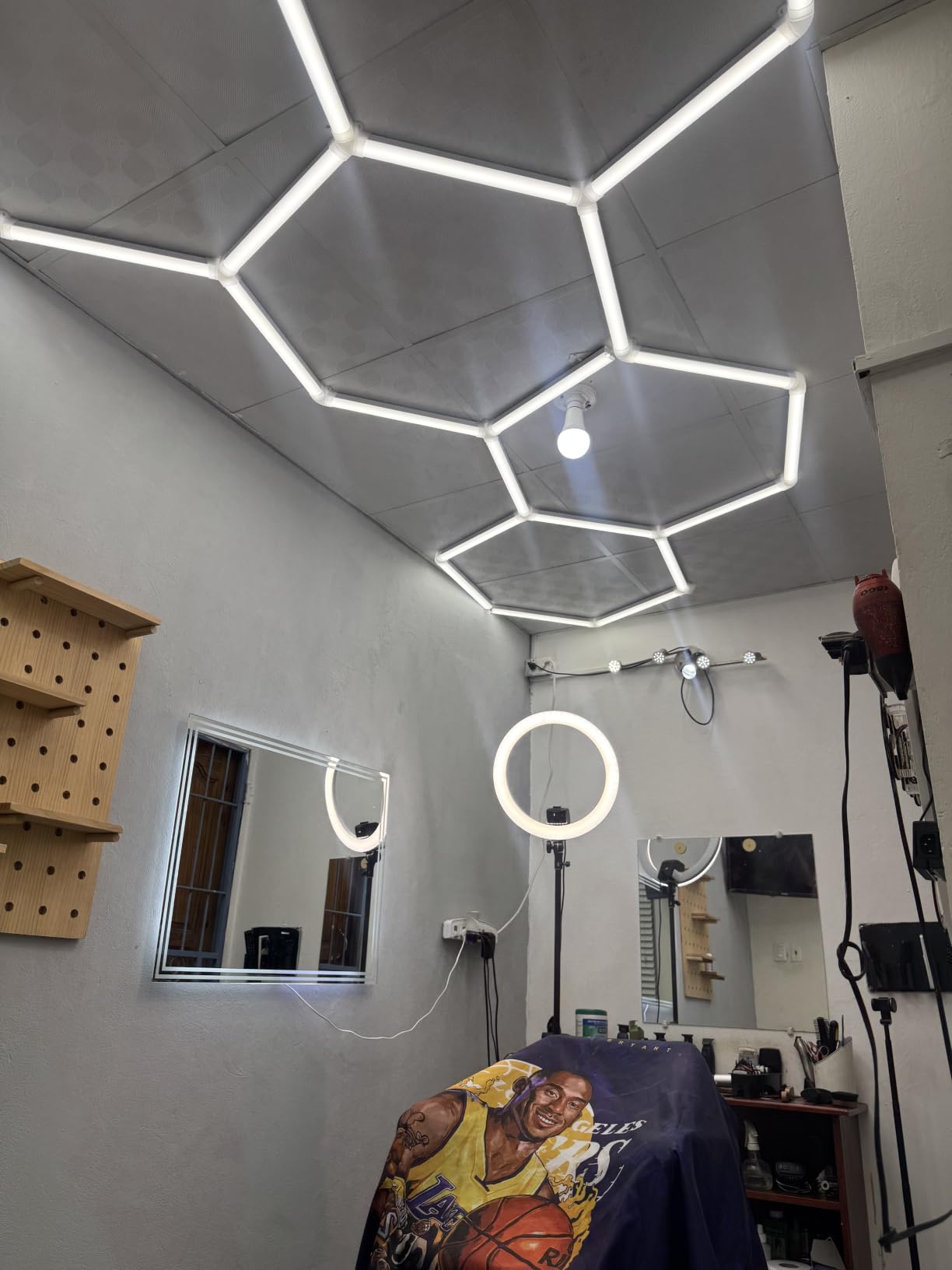 LZHOME Hexagon 5000K LED Garage Lights: 25 Pack Updated 1.31-inch Wider Size,26300LM Super Bright Hex Lighting Ceiling LED Shop Light for Garage, Car Detailing, Workshop, Warehouse, Gym, Basement customer photo 1