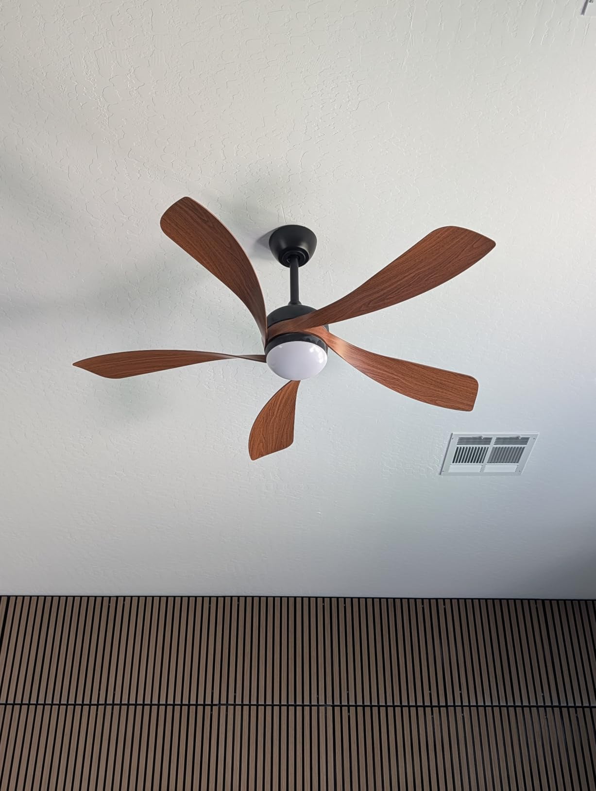 Sofucor 52 Inch Smart Ceiling Fan with Light, 5 ABS Blades customer photo 2