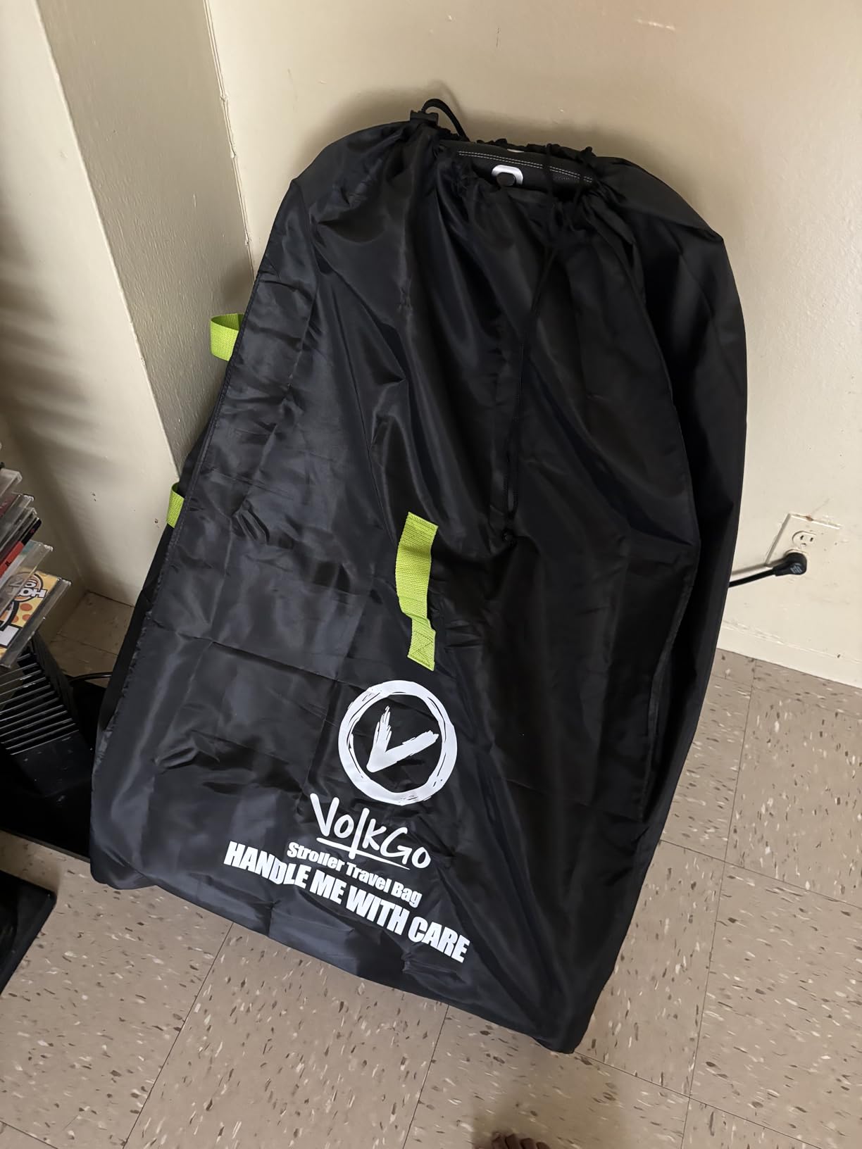 V VOLKGO Large Stroller Bag for Airplane, Large Cover for Airtravel, Jogger & Umbrella Stroller Cover for Travel - Fits Wide, Gate Check Bag, Heavy Duty Durable Infant carrier covers for Air Travel customer photo 1