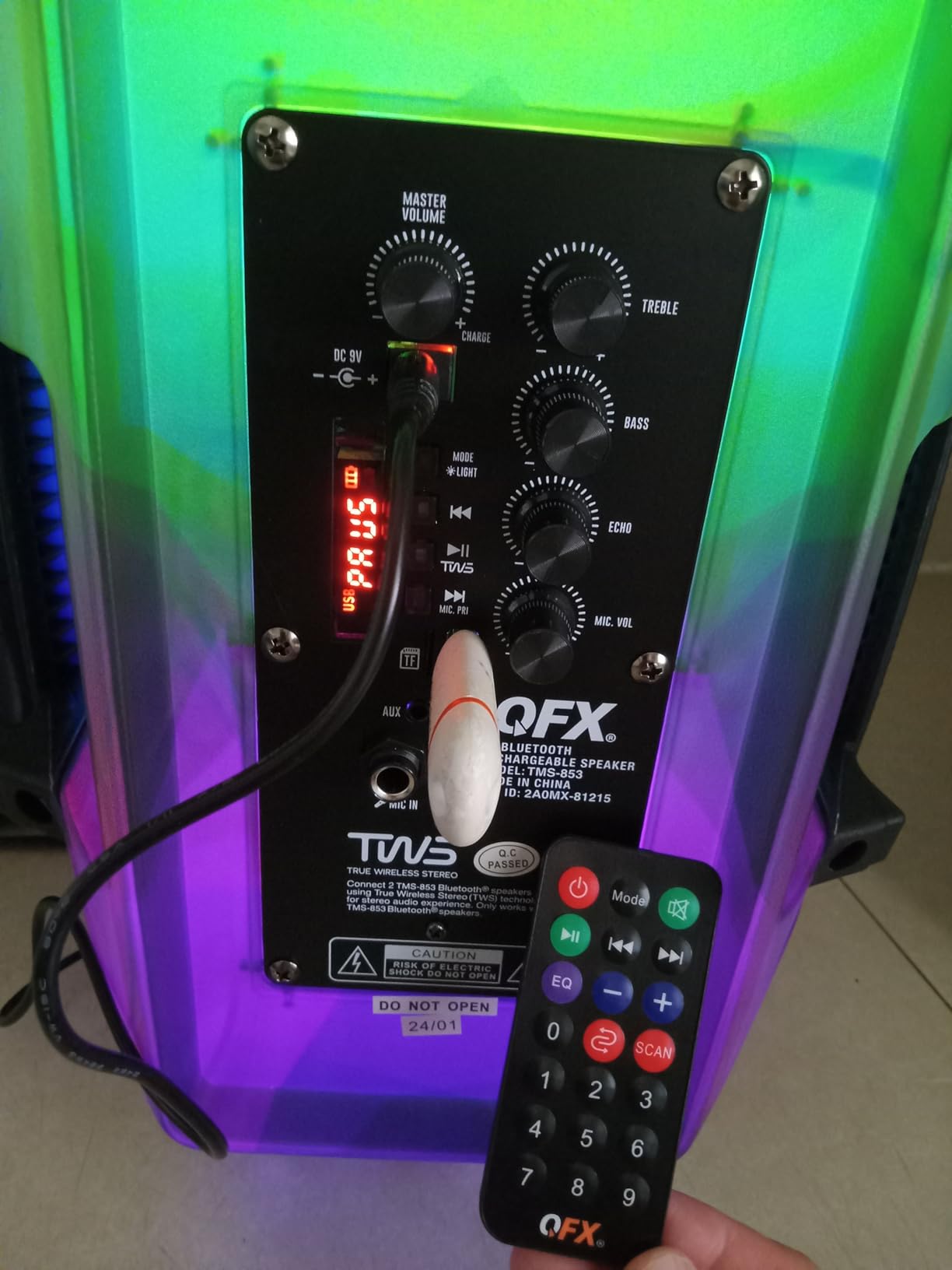 QFX Rechargeable Karaoke Party Wireless Bluetooth Speaker, TMS-853 customer photo 2