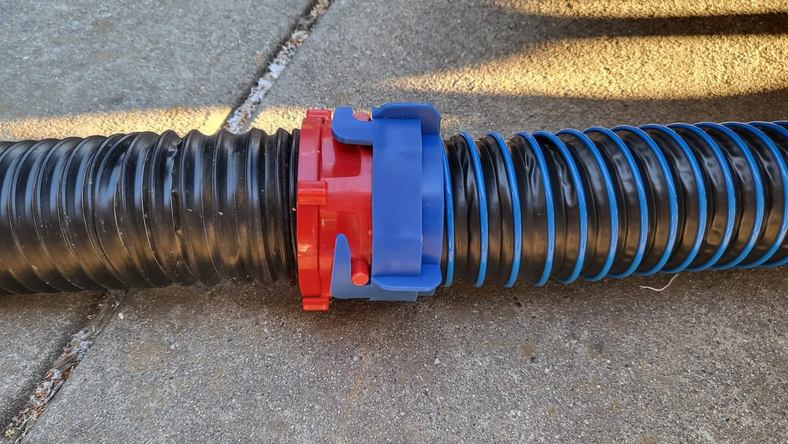 DUMPMAN RV Sewer Hose Kit, 20 Ft Sewage Hose customer photo 2