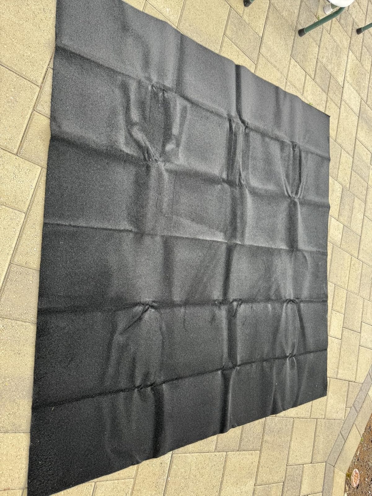 Heavy Duty Oil Spill Mat 64
