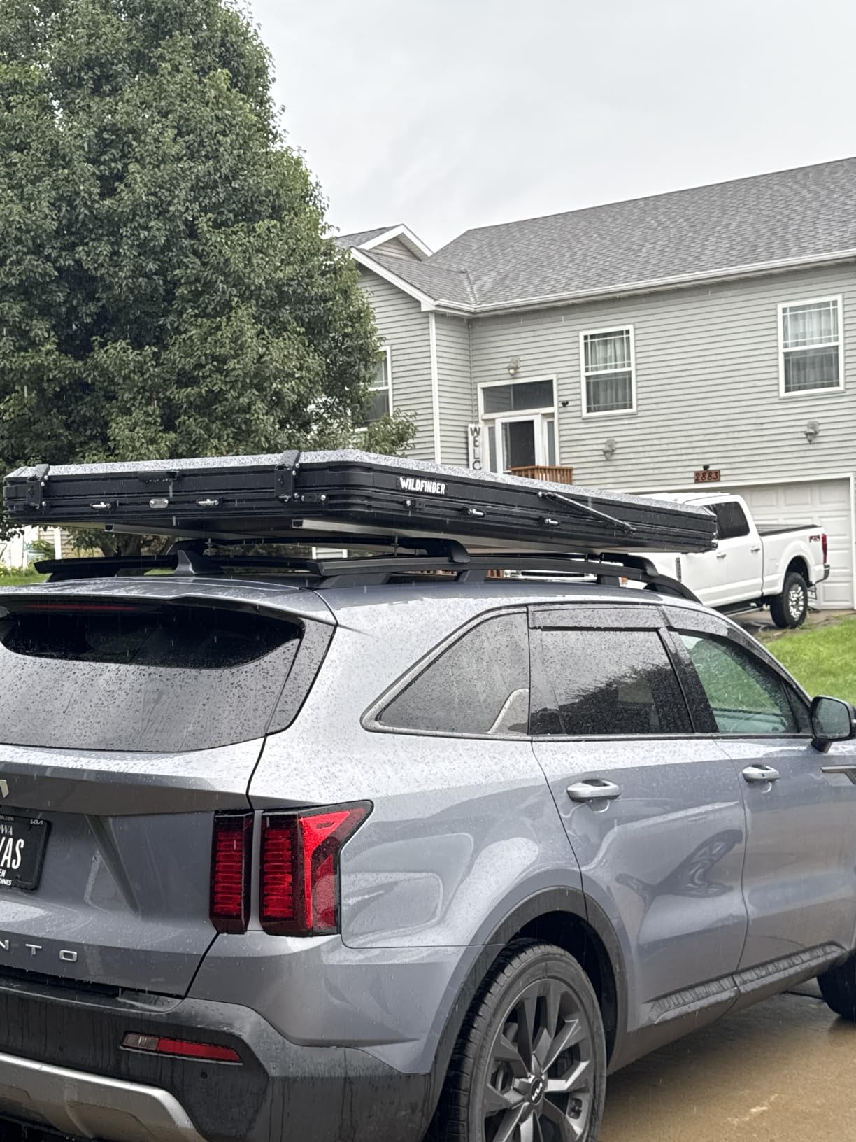 WildFinder Rooftop Tent, Hard Shell Roof Top Tent for Jeep SUV Truck Van customer photo 1