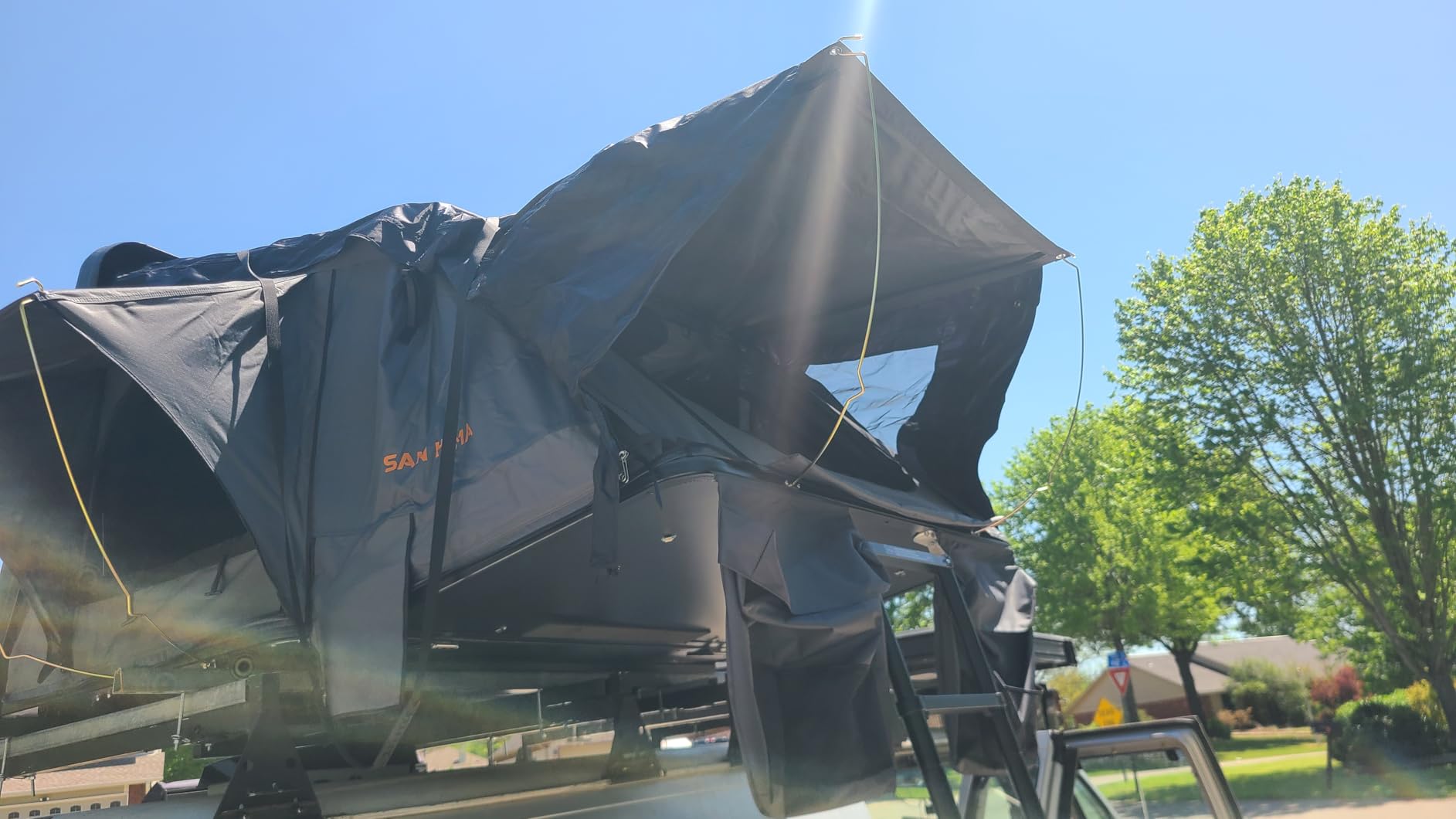Sanhima Rooftop Tent Hard Shell - Jervis Overland Aluminium ABS Roof Top Tent w/Stargaze Window & LED Strip Light for Car SUV Truck Camping, 2-3 People customer photo 2