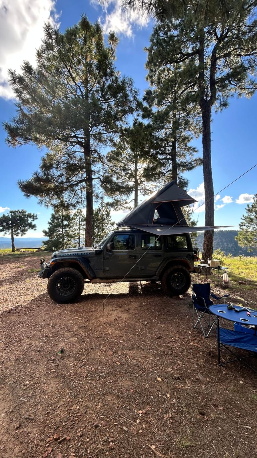 Adventurer Pro Rooftop Tent Hard Shell, 2-3 Person Aluminum Roof Top Tent customer photo 1