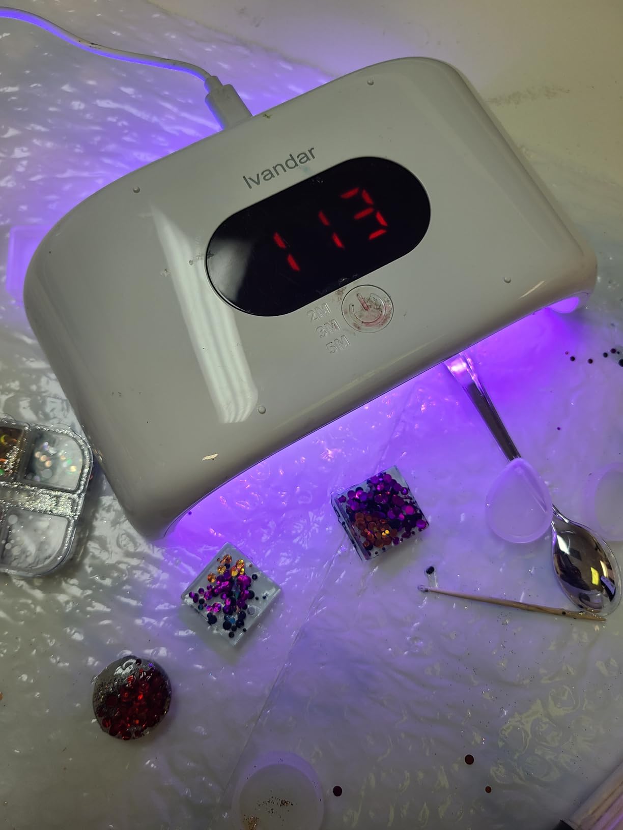 Winartton UV Light for Resin Curing - Double Sided, Fast & Both Side Curing, UV Resin Lamp for Jewelry Making, Molds Curing, DIY Project customer photo 1