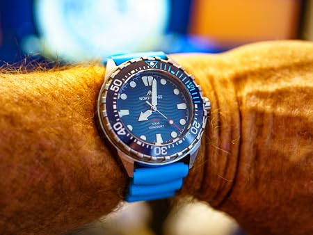 NORTH EDGE Solar Powered Dive Watch Men’s Watch, 1000FT/300M Water Resistance, Luminous Dial, Silicone Strap 45.8MM customer photo 2