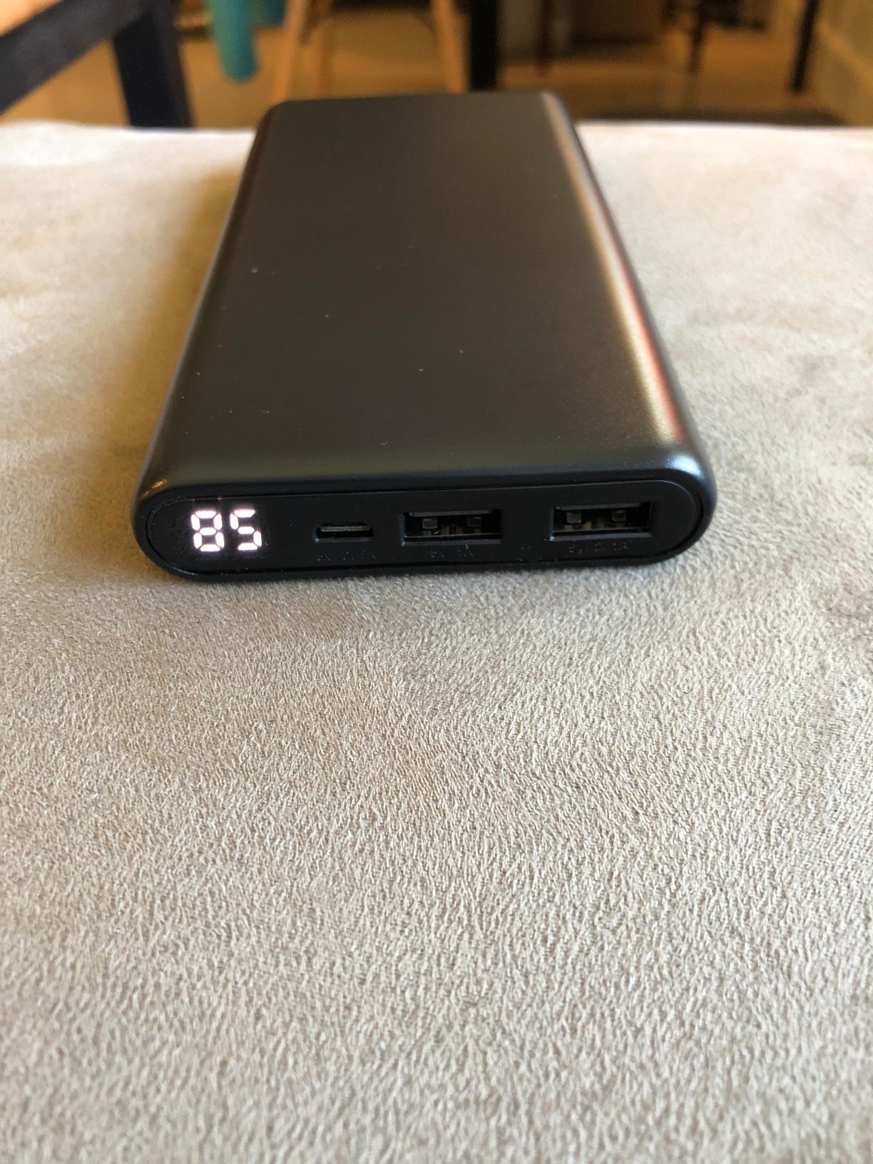 Magnetic Portable Charger 10800mAh with Built-in Cables,Wireless Power Bank for Magsafe,25W PD Fast Charging USB-C Travel Essentials Battery Pack for iPhone 17/16/15/14/13/12 Series,Apple Watch-Black customer photo 1