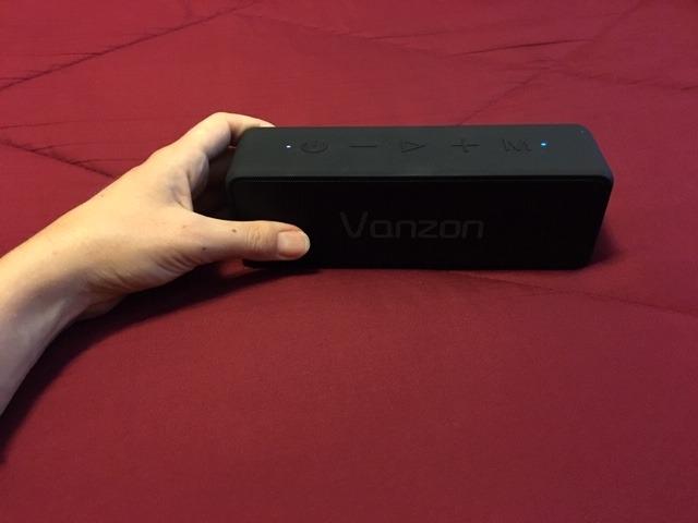 Vanzon Bluetooth Speakers, IPX7 Waterproof Portable Wireless Speaker customer photo 1